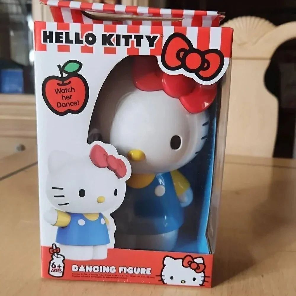 Hello Kitty Dancing figure